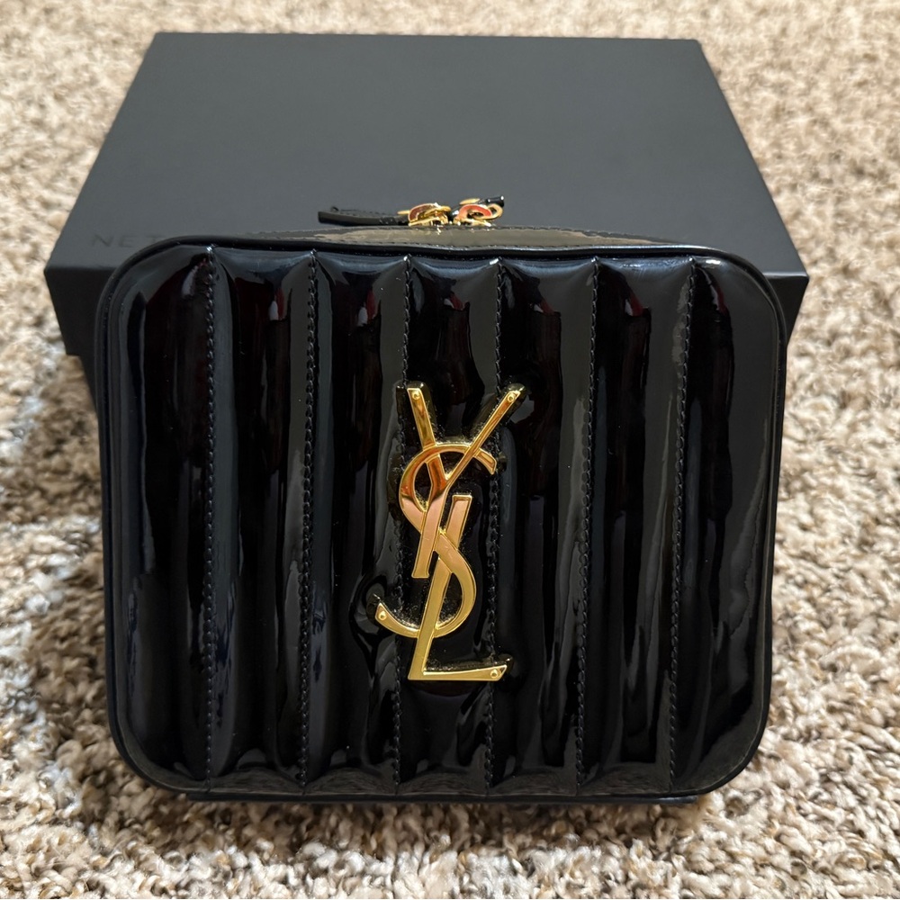 Saint Laurent Patent Leather Black Vicky Belt Bag